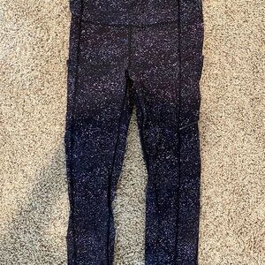 Lululemon Speed Up Crop 21"
Crystalline Multi